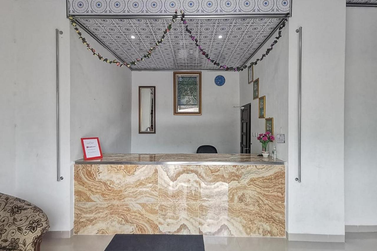 Reddoorz Near Kantor Walikota Bontang Nyerakat Esterno foto