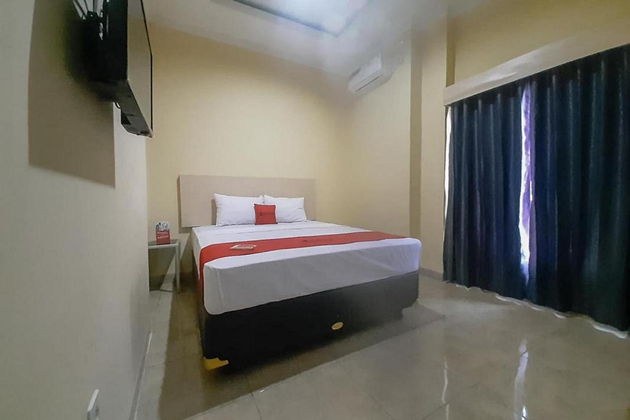 Reddoorz Near Kantor Walikota Bontang Nyerakat Esterno foto